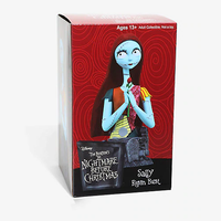 DIAMOND SELECT TOYS: The Nightmare Before Christmas: Sally Resin Bust