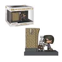 Funko Pop! MOVIE MOMENTS: Harry Potter Entering Platform 9 3/4 #81